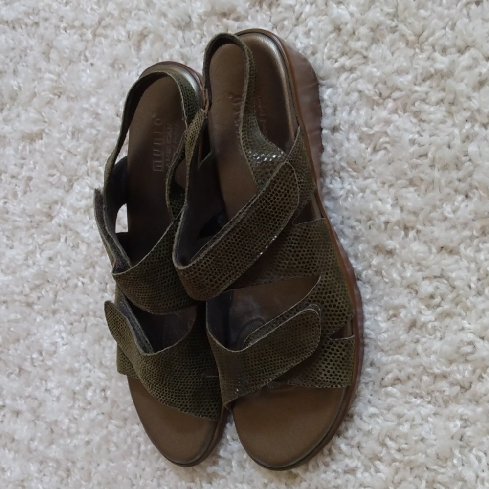 Munro Sandals - image 1